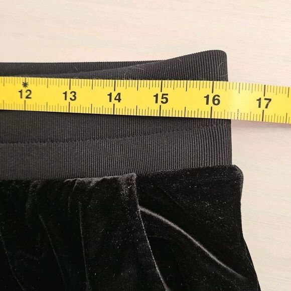 Juicy Couture L Black Velvet Velour Ruched Jogger Pull On Y2K Athleisure Comfort - Picture 6 of 8